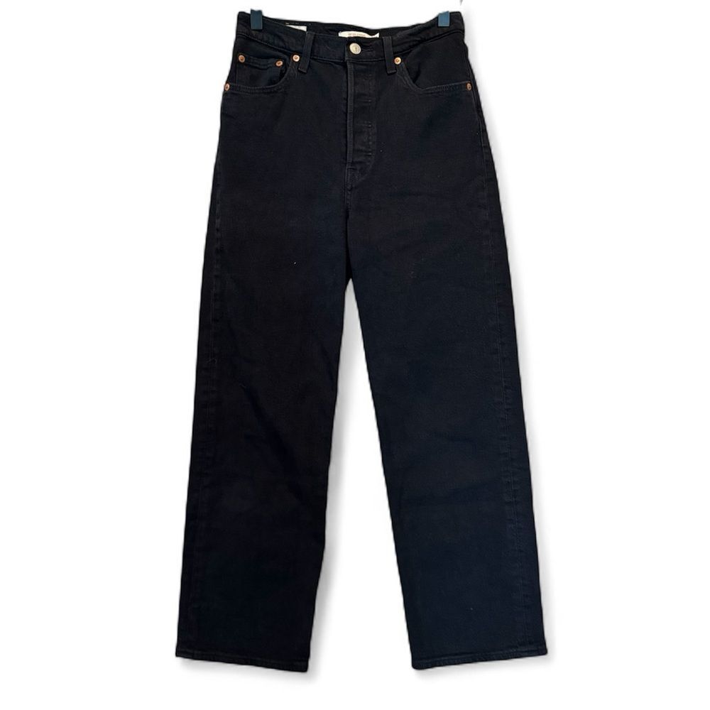 Levi’s Premium Ribcage Straight Jeans Black Women's Size 26 Classic